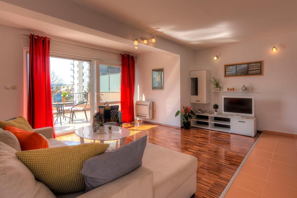 Apartments City Center Tivat Eksteriør billede