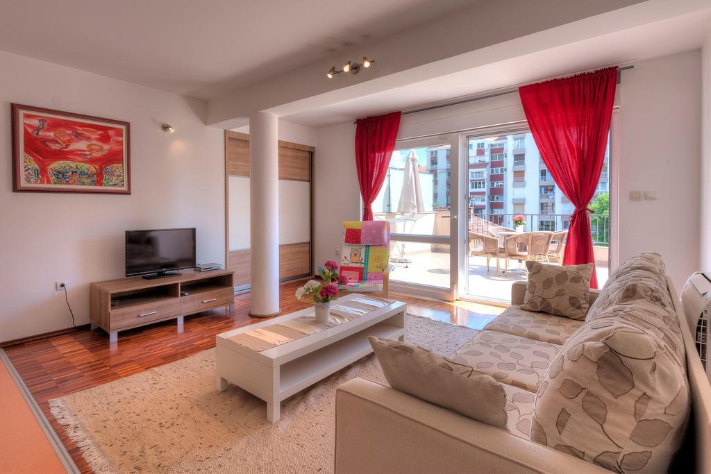 Apartments City Center Tivat Eksteriør billede