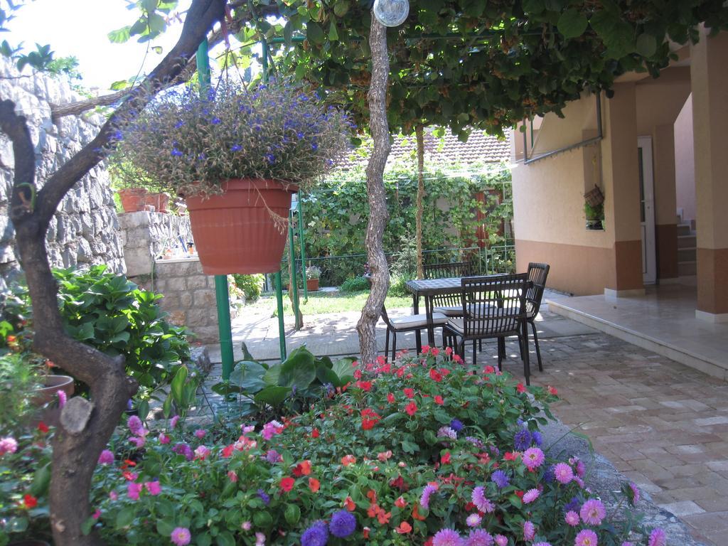 Apartments City Center Tivat Eksteriør billede